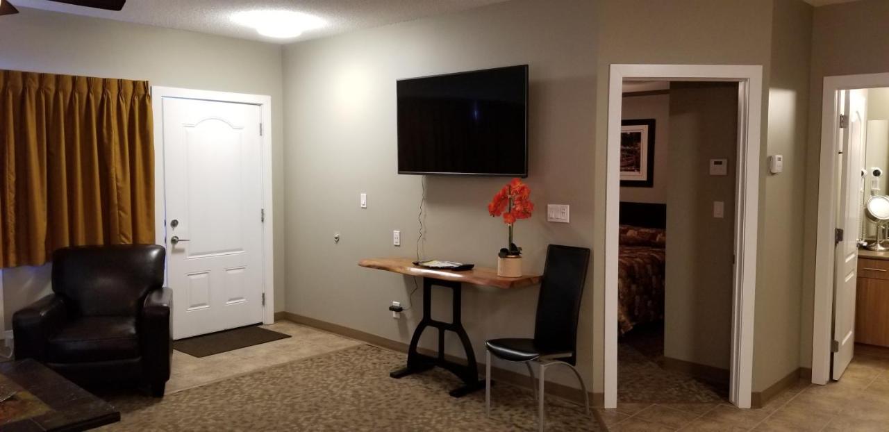 Alberta Beach Inn And Suites מראה חיצוני תמונה
