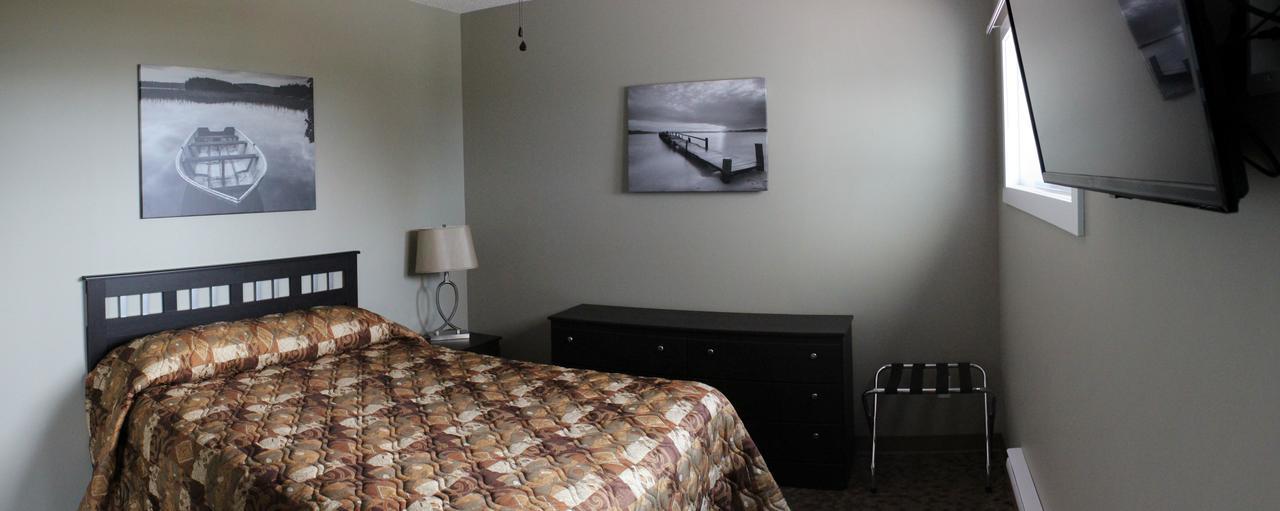 Alberta Beach Inn And Suites מראה חיצוני תמונה