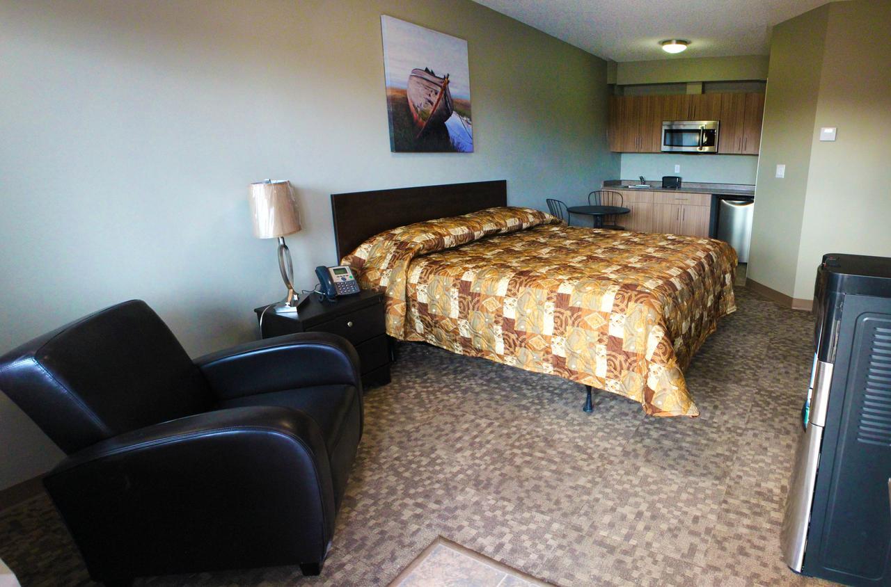 Alberta Beach Inn And Suites מראה חיצוני תמונה